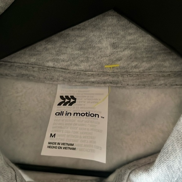 Target All In Motion Gray Quarter-Zip Sweatshirt Medium - Picture 3 of 3